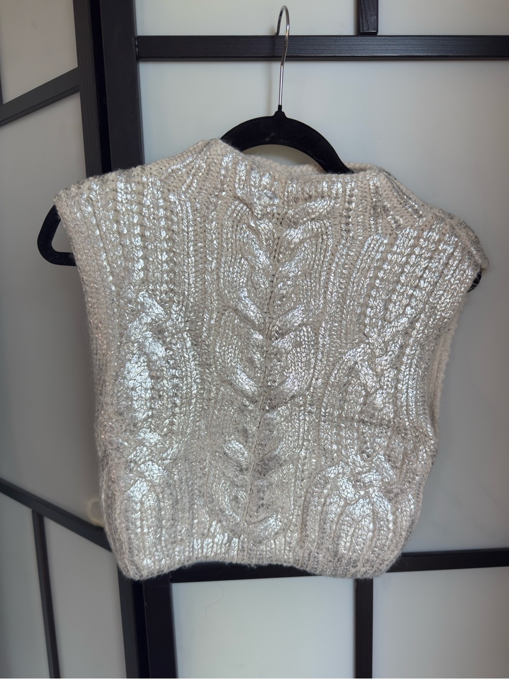 Metallic Cable Knit Sleeveless Vest